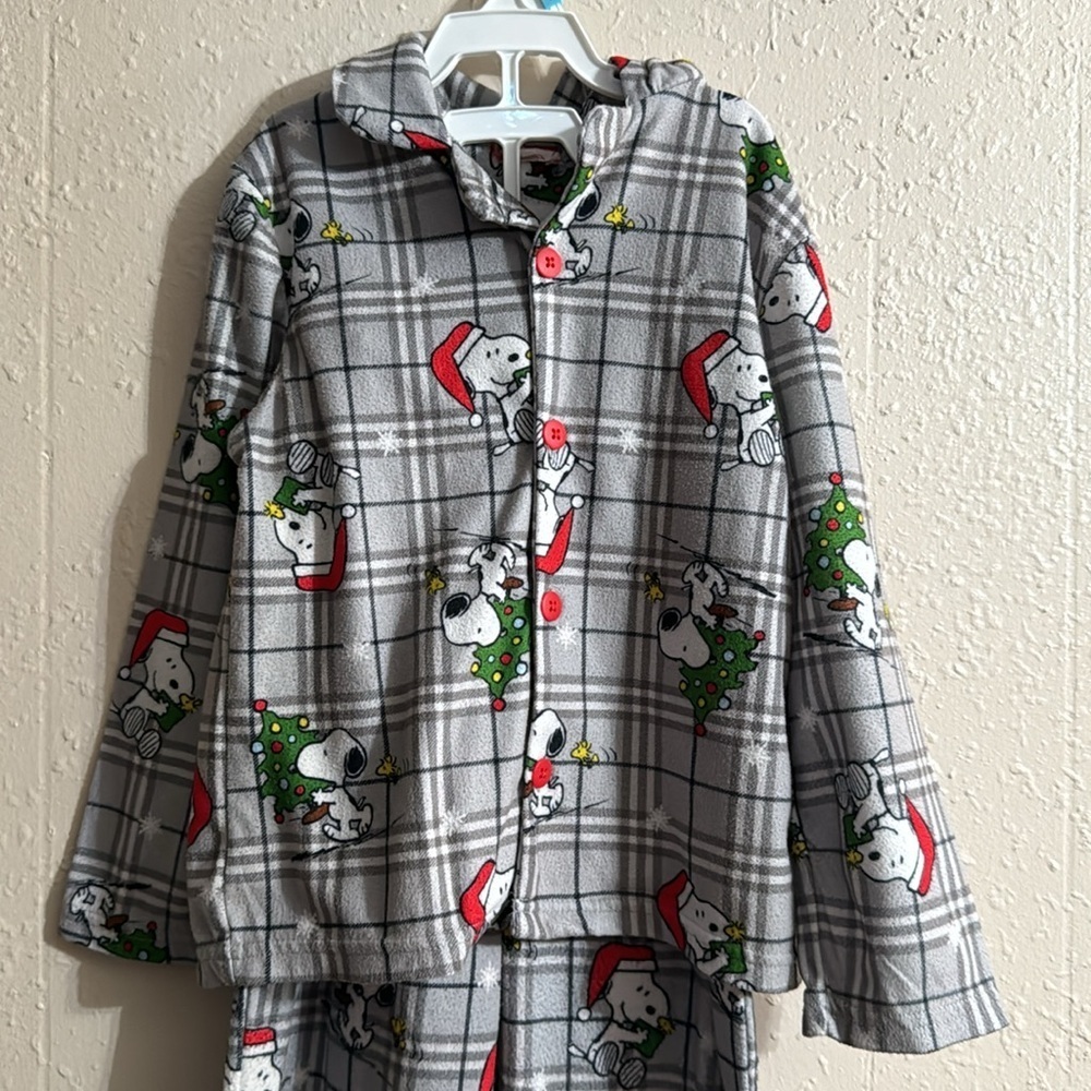 Pajama Set - Picture 2 of 9